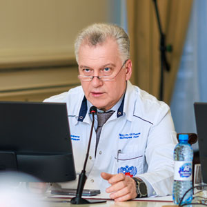 Академик РАН Олег Эдуардович Карпов