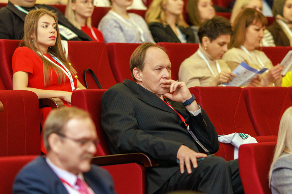 Участники имели возможность познакомиться с лекциями, докладами и клиническими наблюдениями ведущих российских и зарубежных специалистов