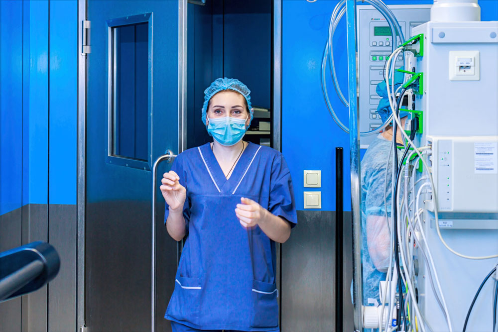 Поздравляем с Международным днём операционной медицинской сестры!