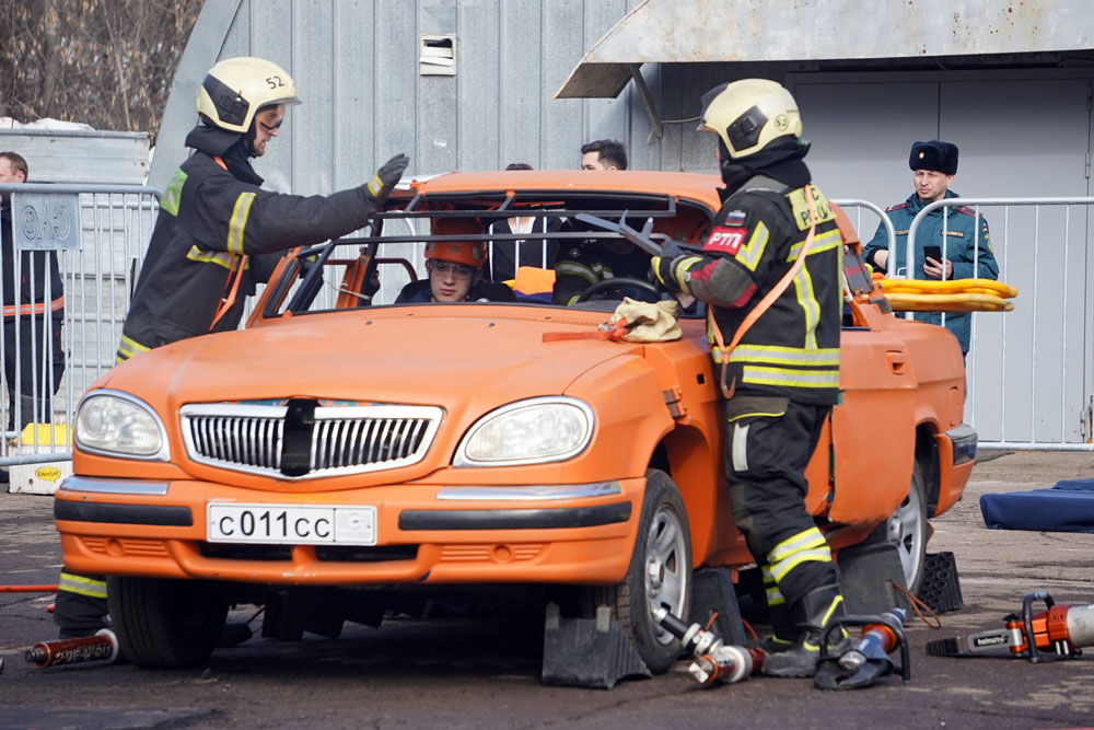 По условиям соревнований командам предстояло отработать сценарий, максимально приближенный к реальности