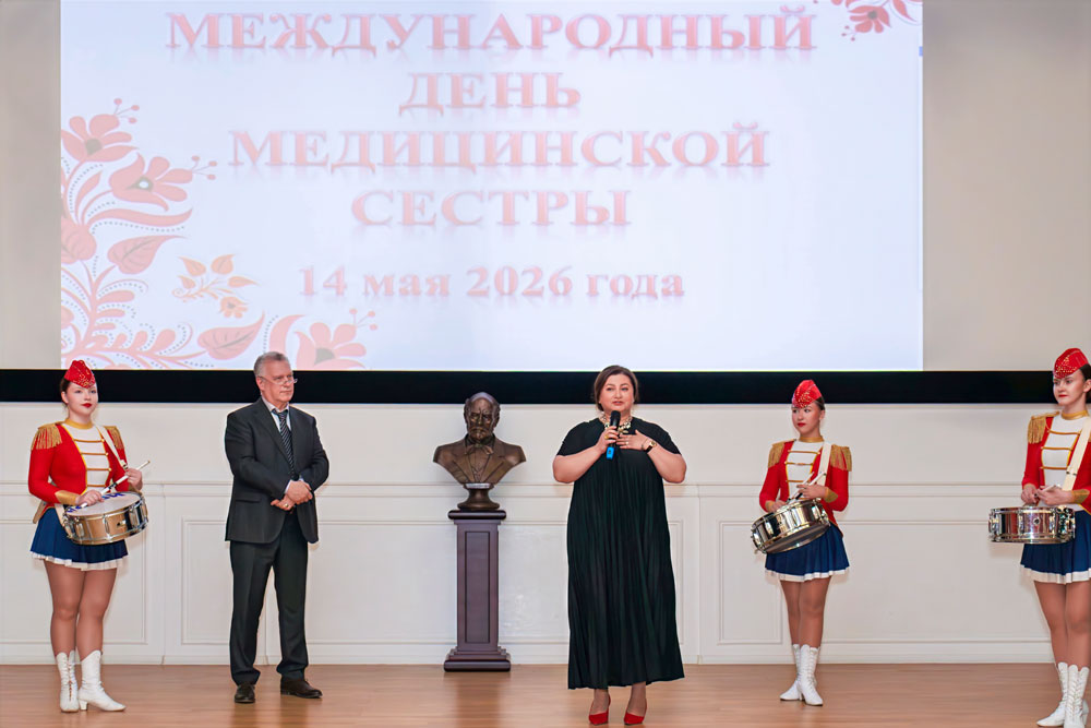 Олег Эдуардович Карпов и Яна Сергеевна Габоян провели торжественную церемонию награждения