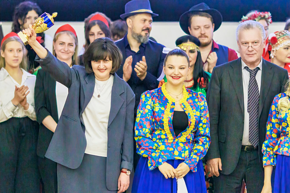 По итогам набранных баллов за все этапы конкурса победителем стала Команда № 4 — объединенная команда 1 корпуса «Сударушка»