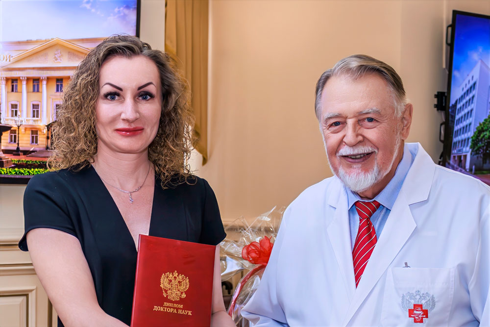 Вручение диплома доктора медицинских наук Анастасии Юрьевне Вахрамеевой